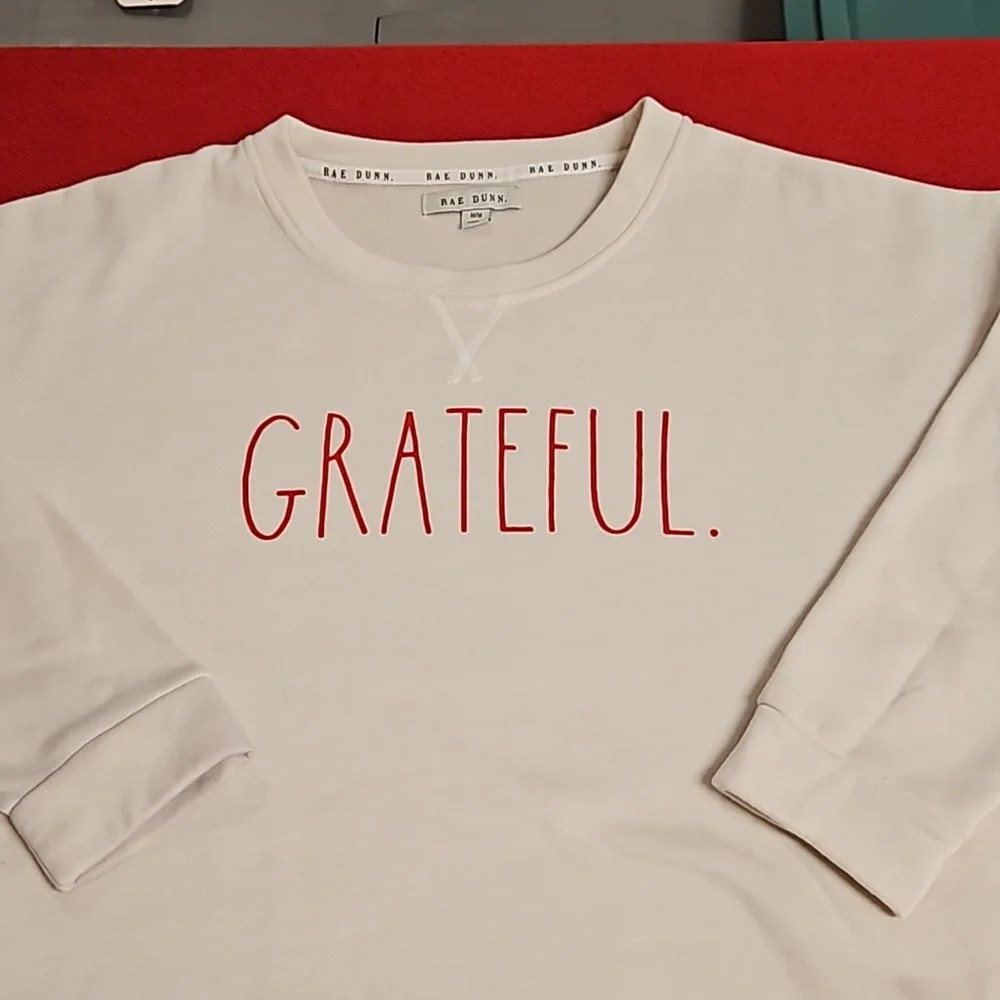 RAE DUNN White long sleeve crop sweatshirt GRATEFUL Medium - Picture 1 of 7